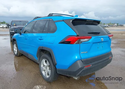 2019 Toyota Rav4 Xle z USA, uszkodzony, nr VIN JTMW1RFV2KJ014168